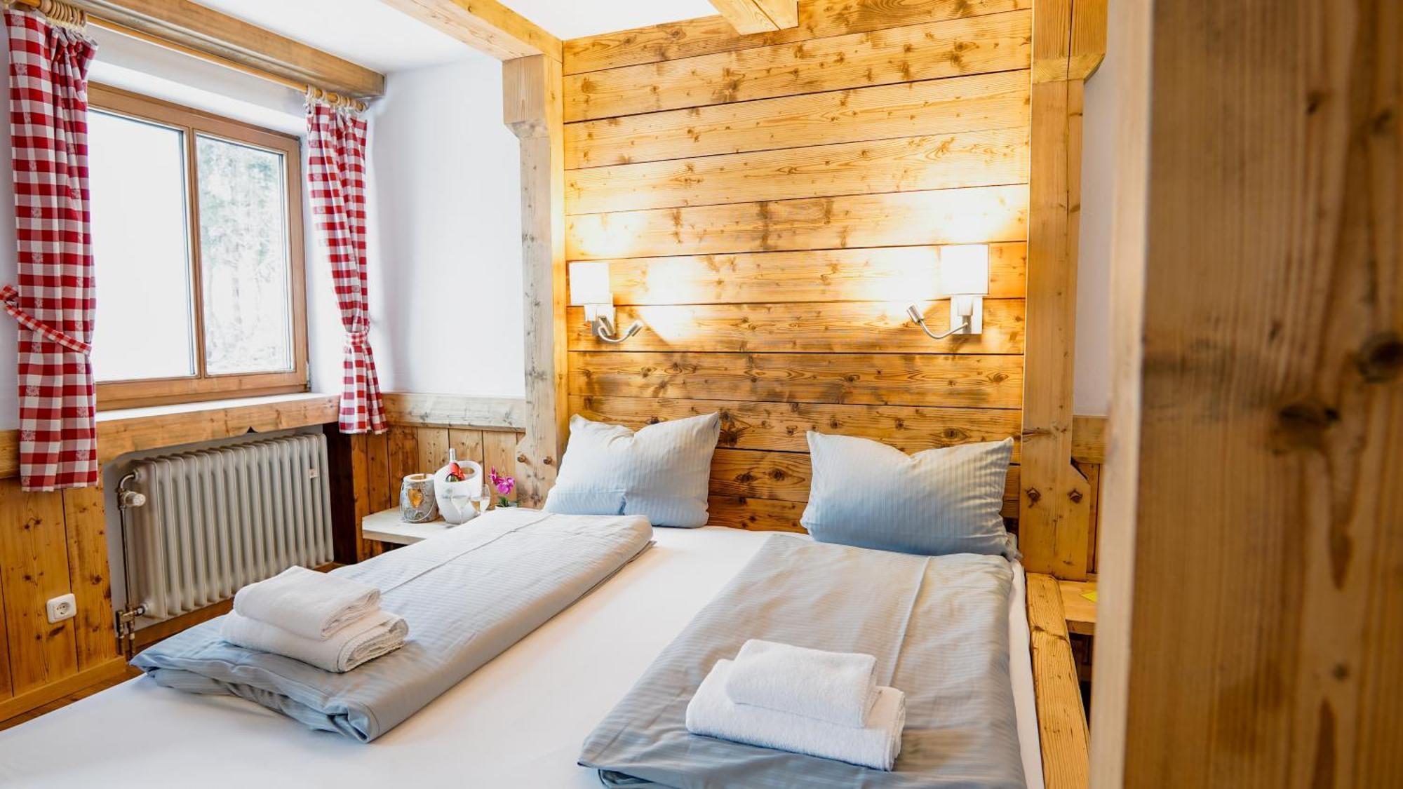 Landgasthof Zum Papyrer - Erholung Im Urlaubsgebiet Lenggries Luaran gambar